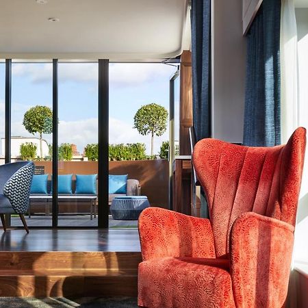 Nyx Hotel Dublin Christchurch Bagian luar foto