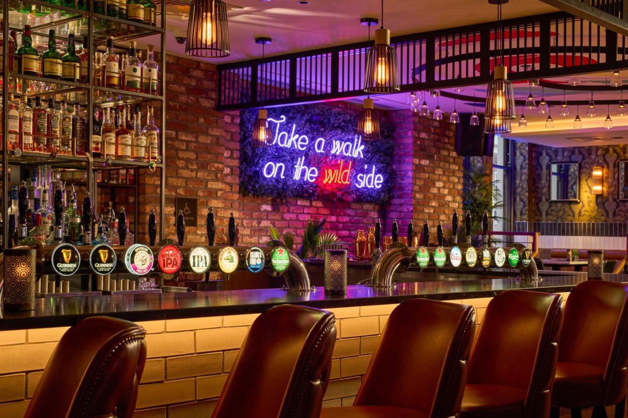 Nyx Hotel Dublin Christchurch Bagian luar foto