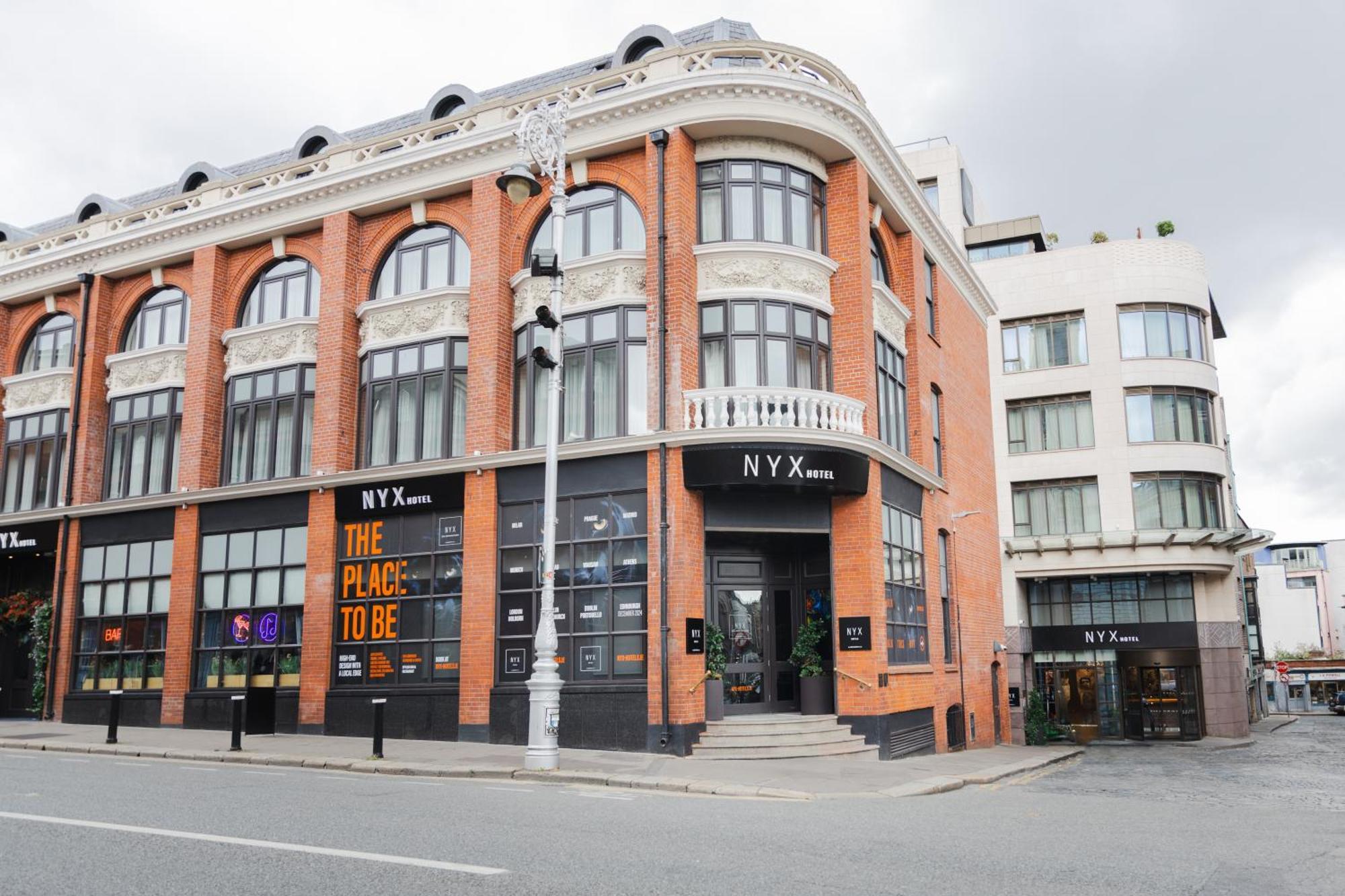 Nyx Hotel Dublin Christchurch Bagian luar foto