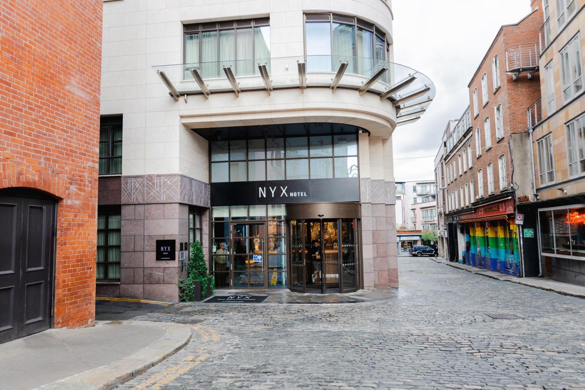 Nyx Hotel Dublin Christchurch Bagian luar foto