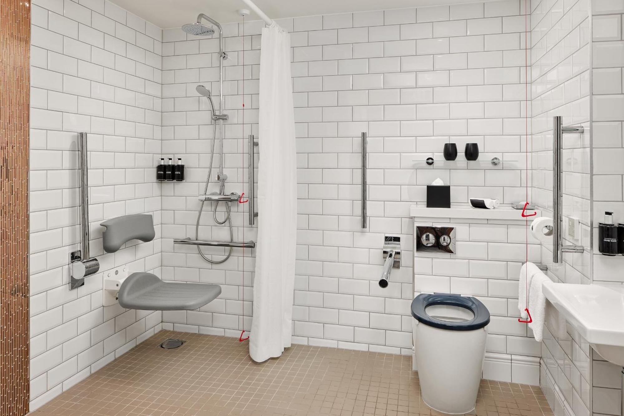 Nyx Hotel Dublin Christchurch Bagian luar foto