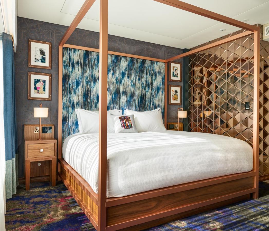 Nyx Hotel Dublin Christchurch Bagian luar foto